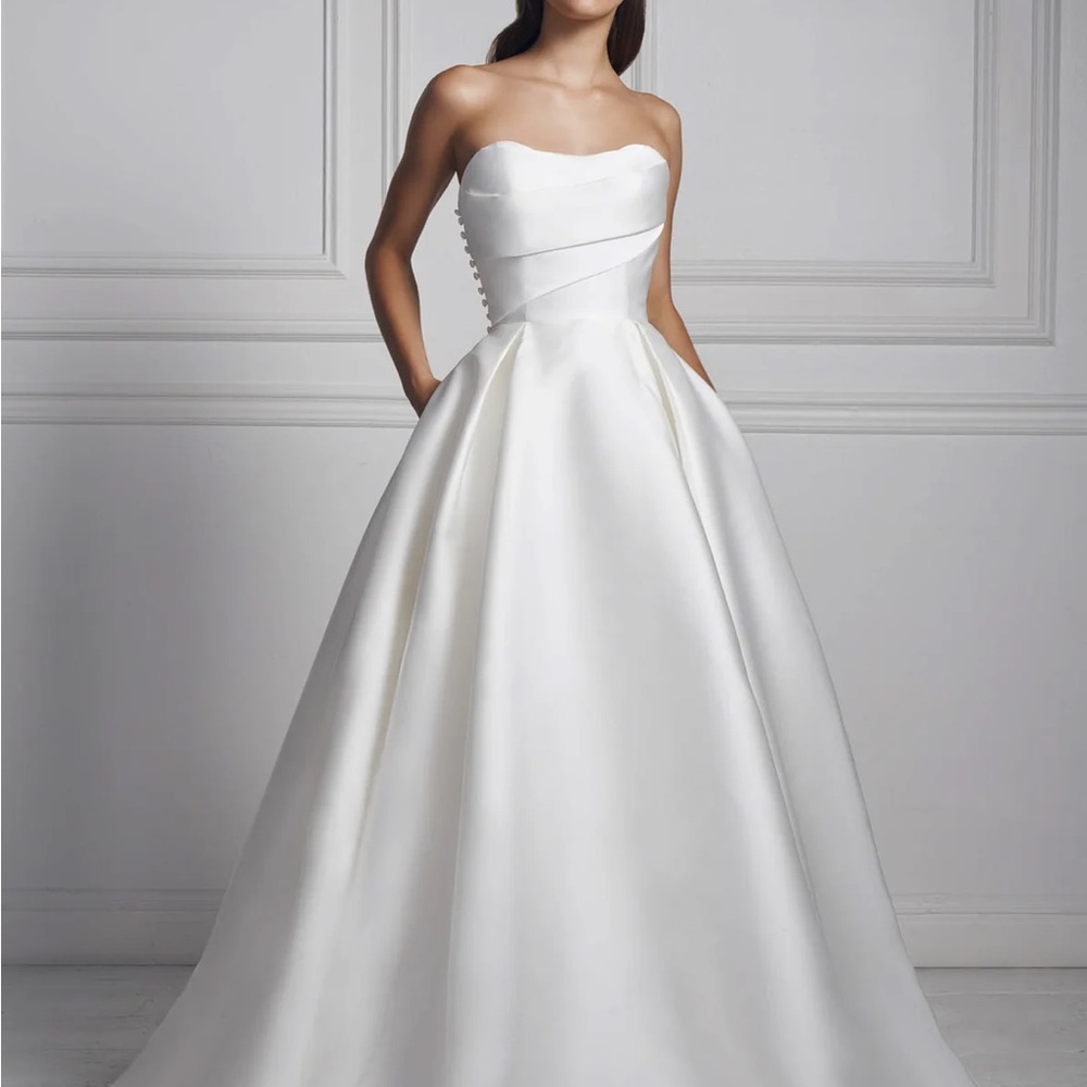 Anne barge heart and soul gown